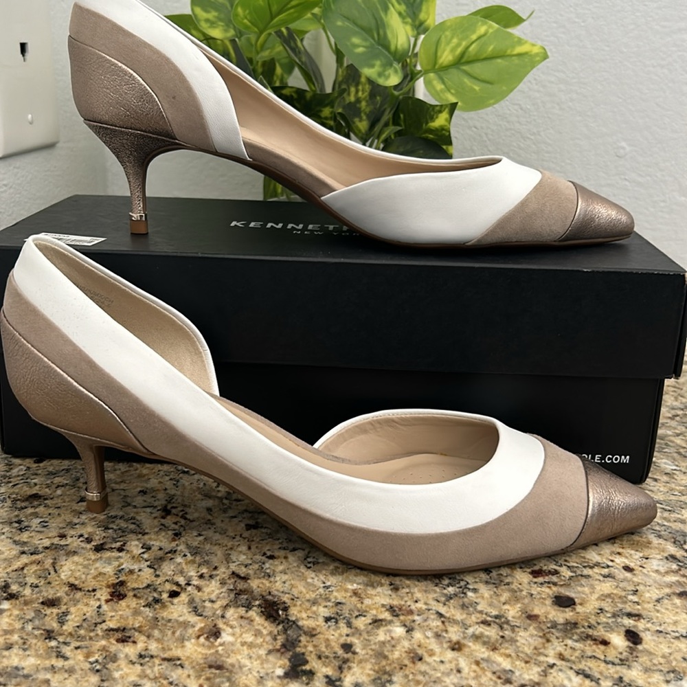 Kenneth Cole NYC kitten heels - neutral leather with suede detail- NEW